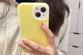 手机壳摄像头孔过大如何解决？