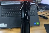 如何正确地清洁电脑屏幕（选用合适的工具和方法）