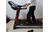 电动跑步机跑带偏怎么办？跑步机跑带偏解决方法是什么？