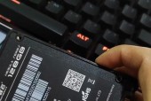 一体固态硬盘开卡步骤是什么？开卡后如何安装系统？
