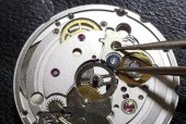 荣耀k80手机外壳怎么拆？拆卸过程中需要注意什么？