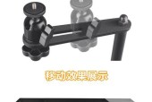 投影仪支架安装在沙发背后的方法是什么？