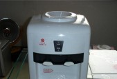 商用饮水机常见故障及解决方法（保证员工饮水安全）