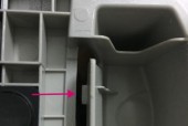 戴尔台式电脑底座拆解步骤是什么？
