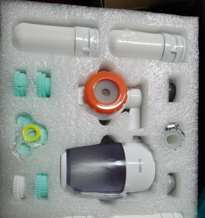 华凌净水器安装指南（简单操作帮你享受清新生活）  第1张
