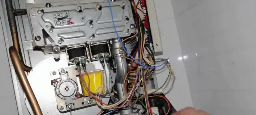 百得热水器故障代码E5的意义及解决方法（详解百得热水器故障代码E5）  第3张