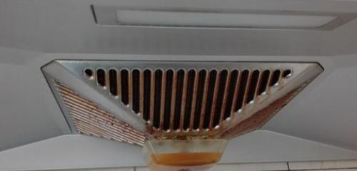 老板油烟机滴油问题解析（油烟机滴油的危害及解决方法）  第3张