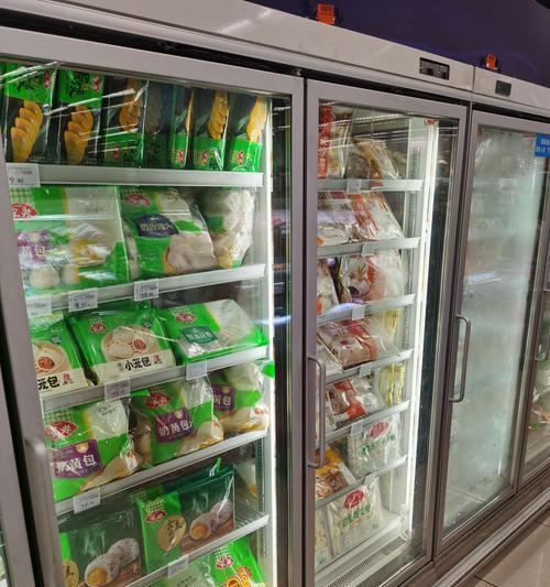 冷冻货物为何会在冰柜里发白（探究冰柜中冷冻货物发白的原因和解决方法）  第1张