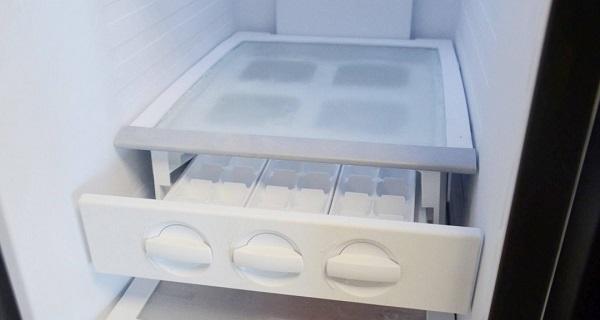 店里冰柜结冰处理方法（应对店里冰柜结冰问题的有效解决策略）  第2张
