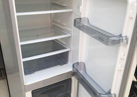 为什么冰柜无法启动（探究冰柜无法启动的原因及解决方法）  第3张