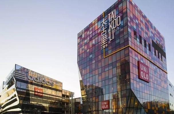 北京繁华都市的精彩之旅（探寻北京最繁华的景点和活动）  第1张