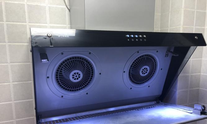 如何正确清洗vahhi油烟机，保持厨房清新无味（清洁与保养）  第3张