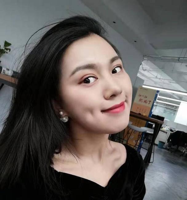 如何使用手机自拍看起来更美？  第2张