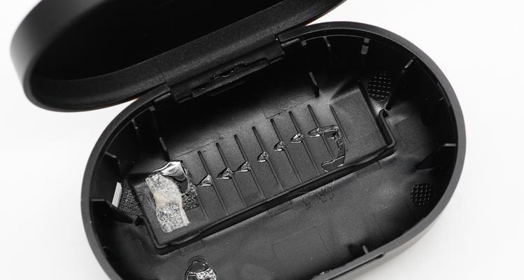 蓝牙耳机弹簧翻盖怎么修？需要哪些工具和材料？  第1张
