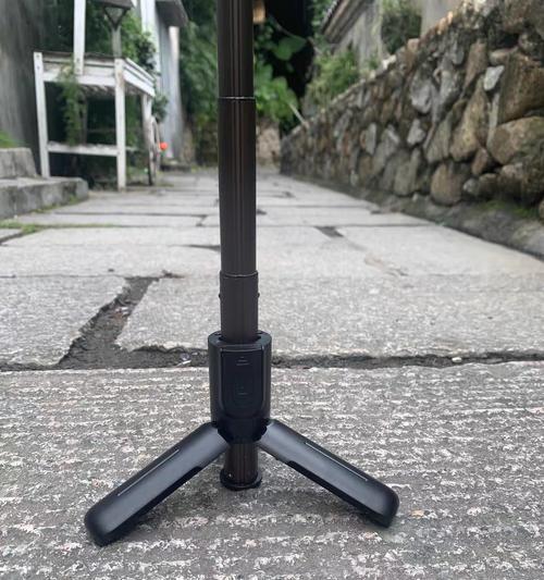 手机三脚架如何实现丝滑转动？  第2张