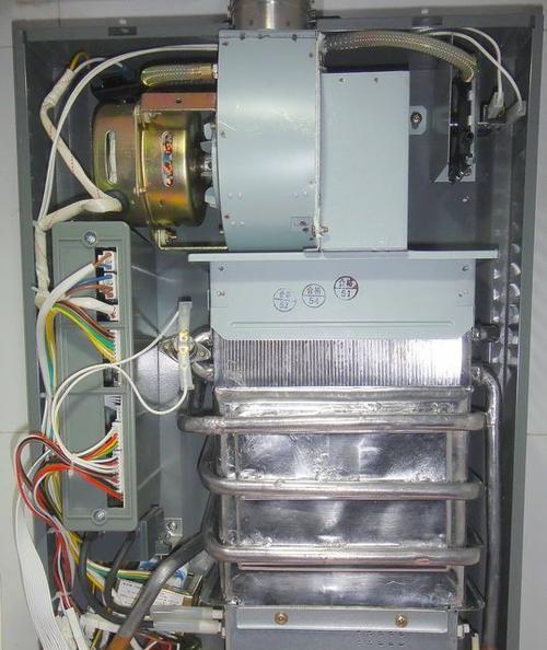 飞科热水器拆解步骤是什么？安全须知有哪些？  第2张