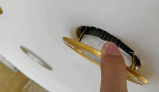 佳能环闪壳的拆卸方法是什么？  第3张