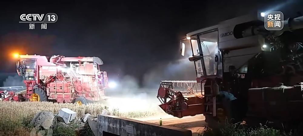 农机装上“智慧大脑”、无人机变身照明灯,科技助力“麦”向丰收  第7张