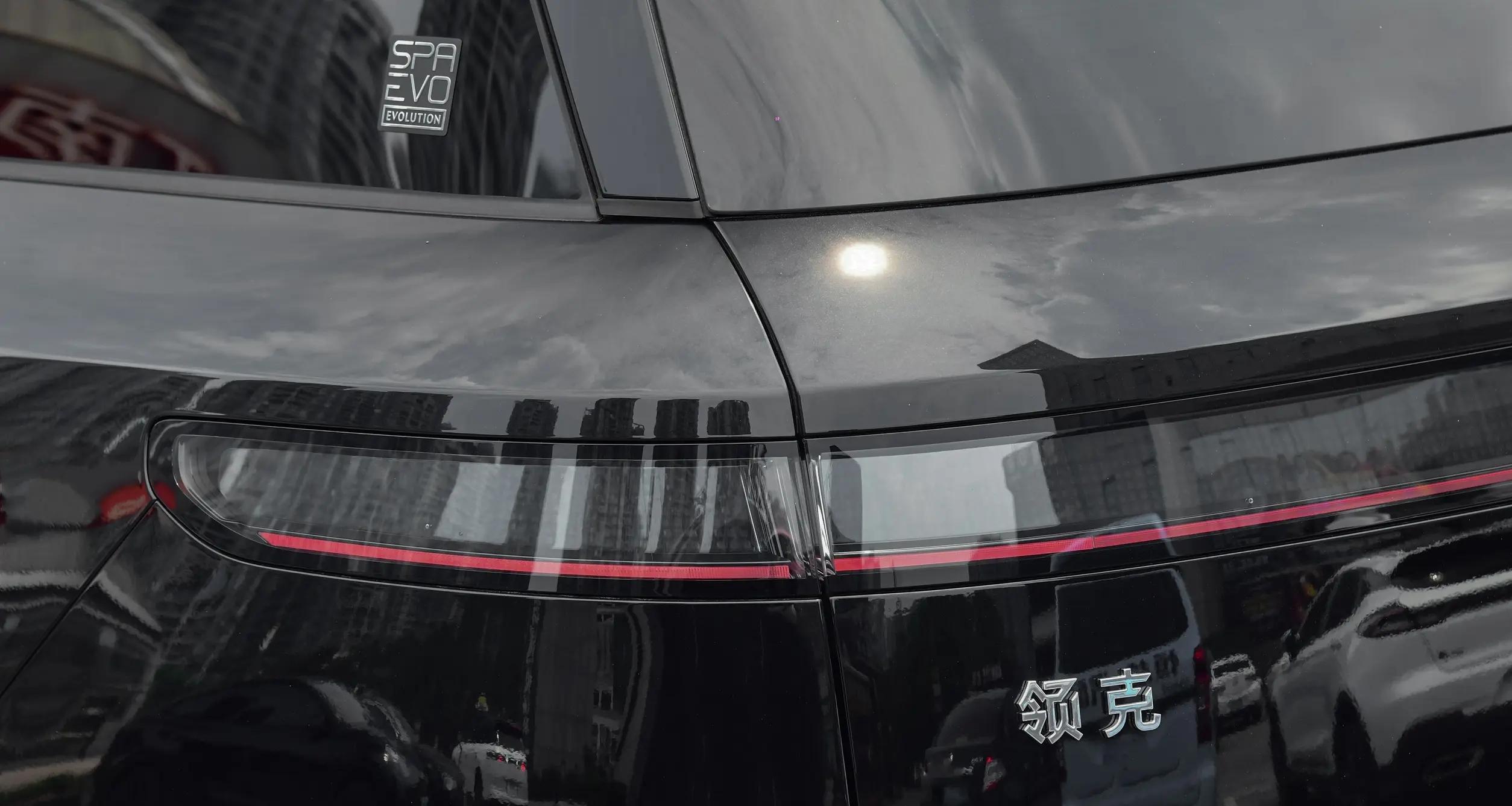 吉利造了一辆“路虎揽胜”领克900！续航1443km，破百4.3s，关键价格很低  第1张