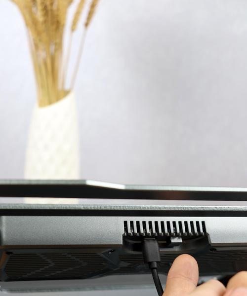 智游电脑散热器安装步骤是什么？  第3张
