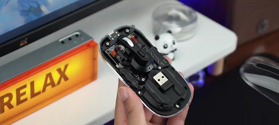狼蛛无线鼠标盖子怎么打开？  第1张
