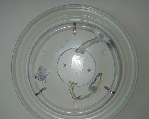 飞利浦节能灯质量如何？使用寿命是多久？  第2张