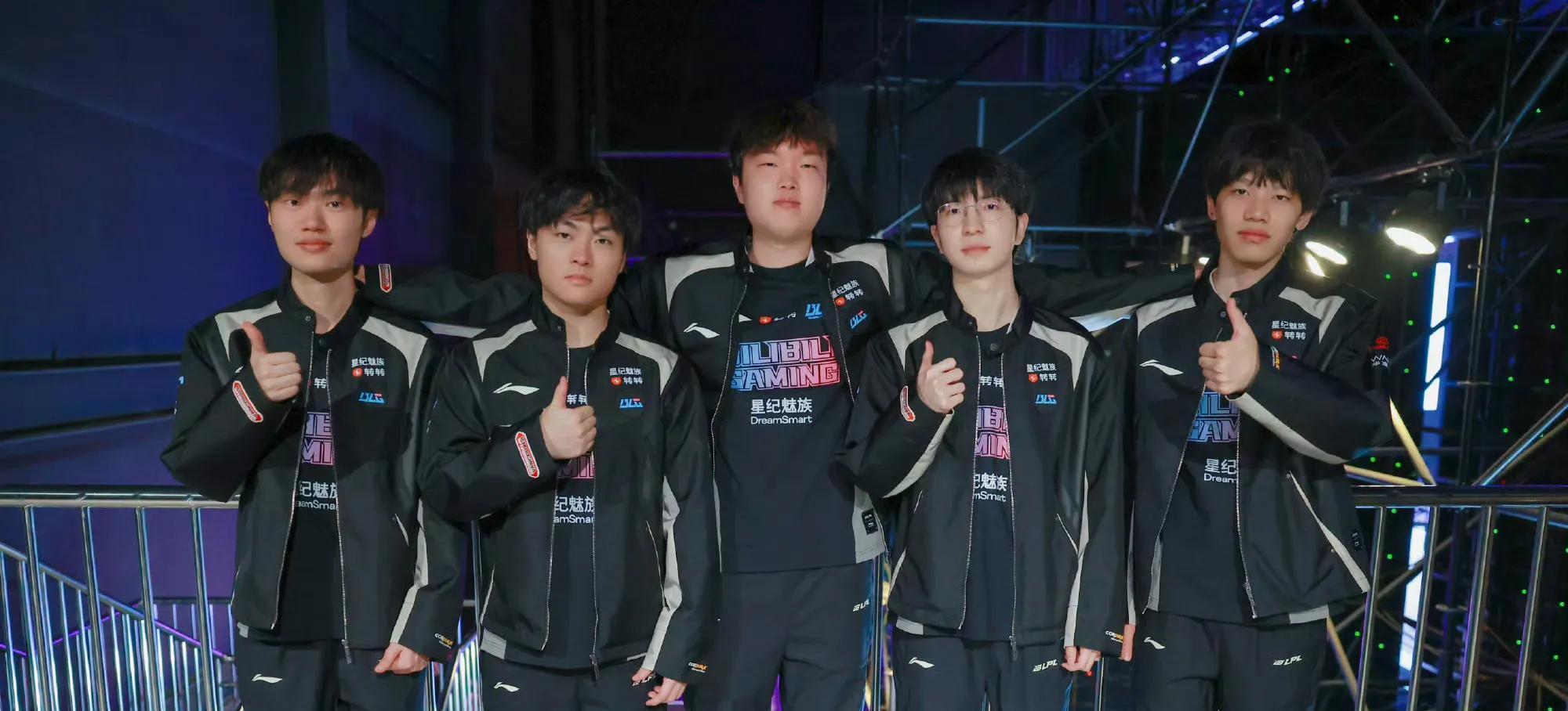 海外网友热议AL 3-0 BLG: ON彻底发狂了！Bin打出了身败名裂的发挥  第2张