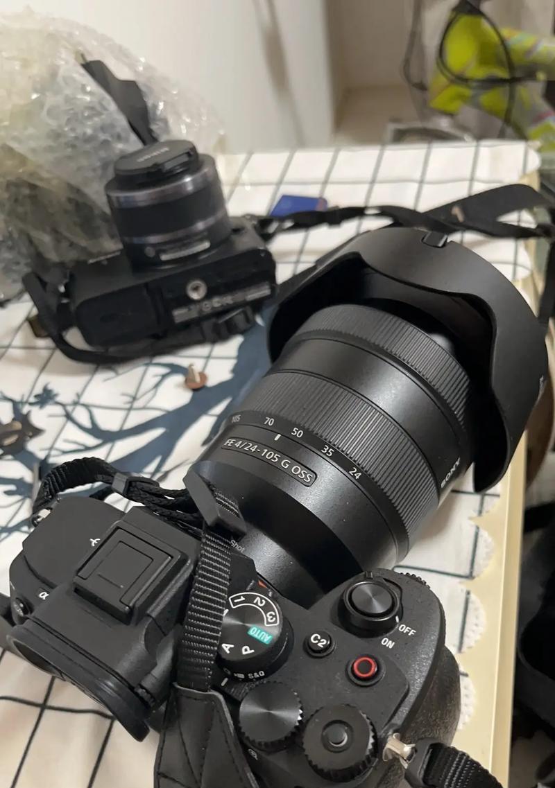 佳能uhd5k相机如何调整镜头方向？调整过程中可能遇到的问题是什么？  第3张