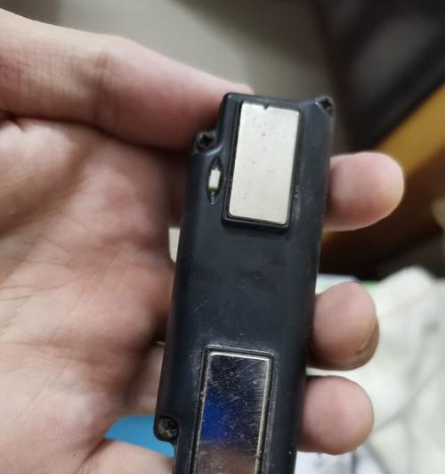 电视屏幕上的磁铁怎么取下来？有无简便方法？  第2张