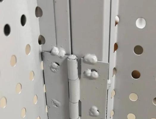 洞洞板拆卸方法是什么？需要注意什么？  第3张