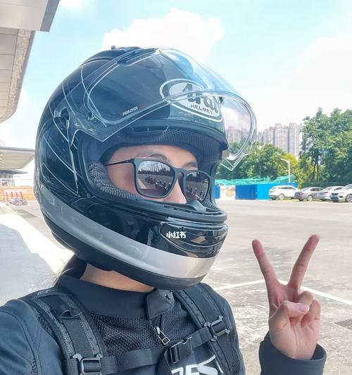 骑摩托时开启手机摄像头安全吗？会有什么影响？  第3张