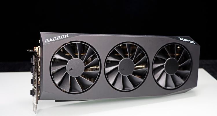 AMD显卡白色面板有何特殊功能？白色面板的显卡性能如何？  第2张