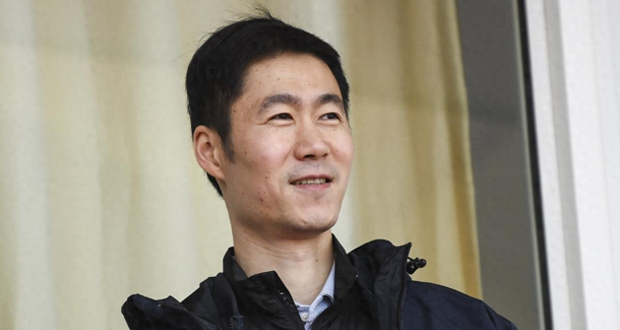 他是国乒最火新星！让两大世界冠军惊出冷汗，连樊振东都赞不绝口  第1张