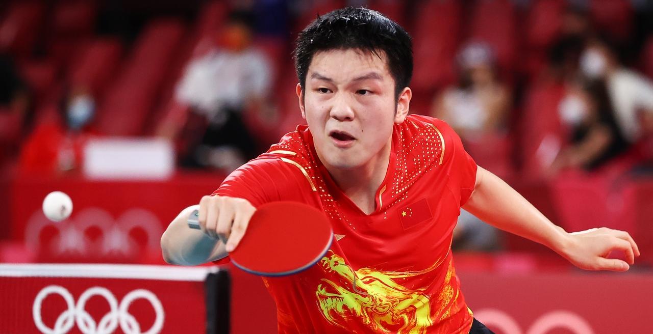 樊振东澄清与刘国梁关系，暂时不回国乒并说出原因！  第4张