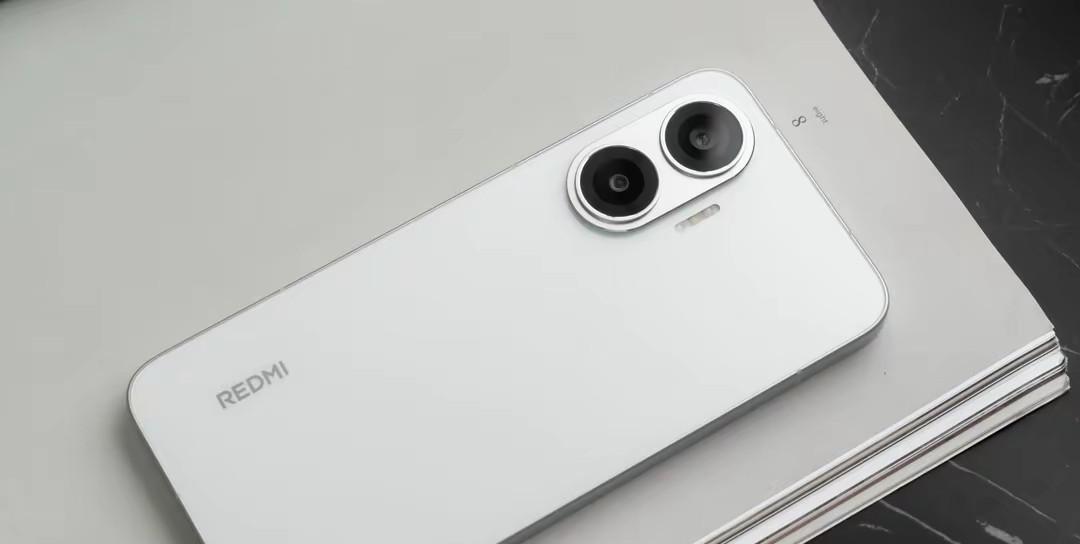 国补后可“闭眼买”的千元机，跑分240万+7550mAH，金属中框+IP69  第3张