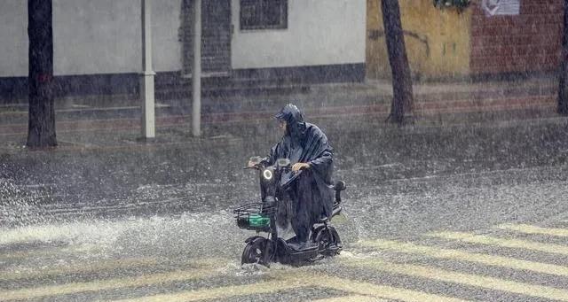 黑龙江这波雨要“上线”了！2日局地大雨，齐齐哈尔北部请注意  第4张