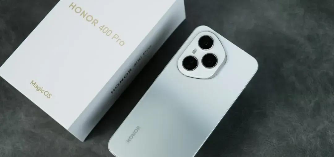 荣耀持续发力，骁龙8系+7200mAh+2亿像素+IP69，国补后跌至2712元  第2张
