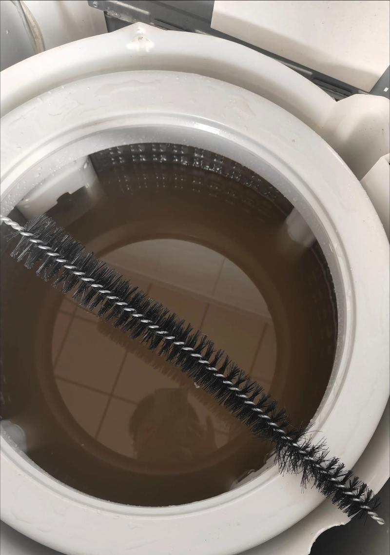 滚筒洗衣机清洗不完的解决办法（打造高效洗衣体验）  第1张