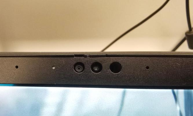 摄像头出现红点是什么原因？  第1张