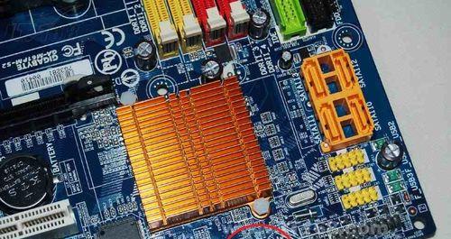 电脑主板上风扇接口的类型和使用方法详解（了解电脑主板上的风扇接口）  第2张