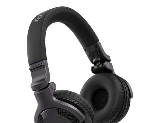 打碟时如何使用耳机播放音乐？耳机播放有什么优势？  第1张