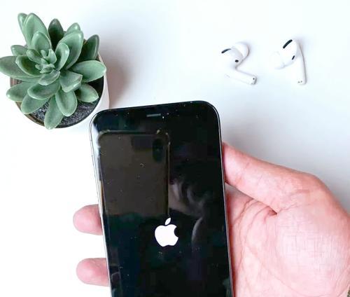 iWatch充电发烫现象解析(闲置iWatch充电闪白苹果提示发烫原因及解决方案) 第3张 iWatch充电发烫现象解析(闲置iWatch充电闪白苹果提示发烫原因及解决方案) 第3张