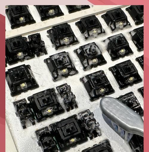 轻松清洁键盘垫，让它重新恢复白净（小妙招教你快速清除发黄污渍）  第1张