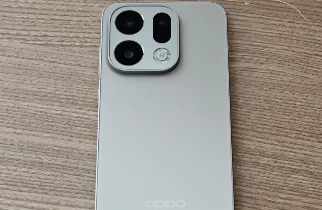 目前仍然没有涨价的四款高端手机，大家真的要珍惜了！  第4张